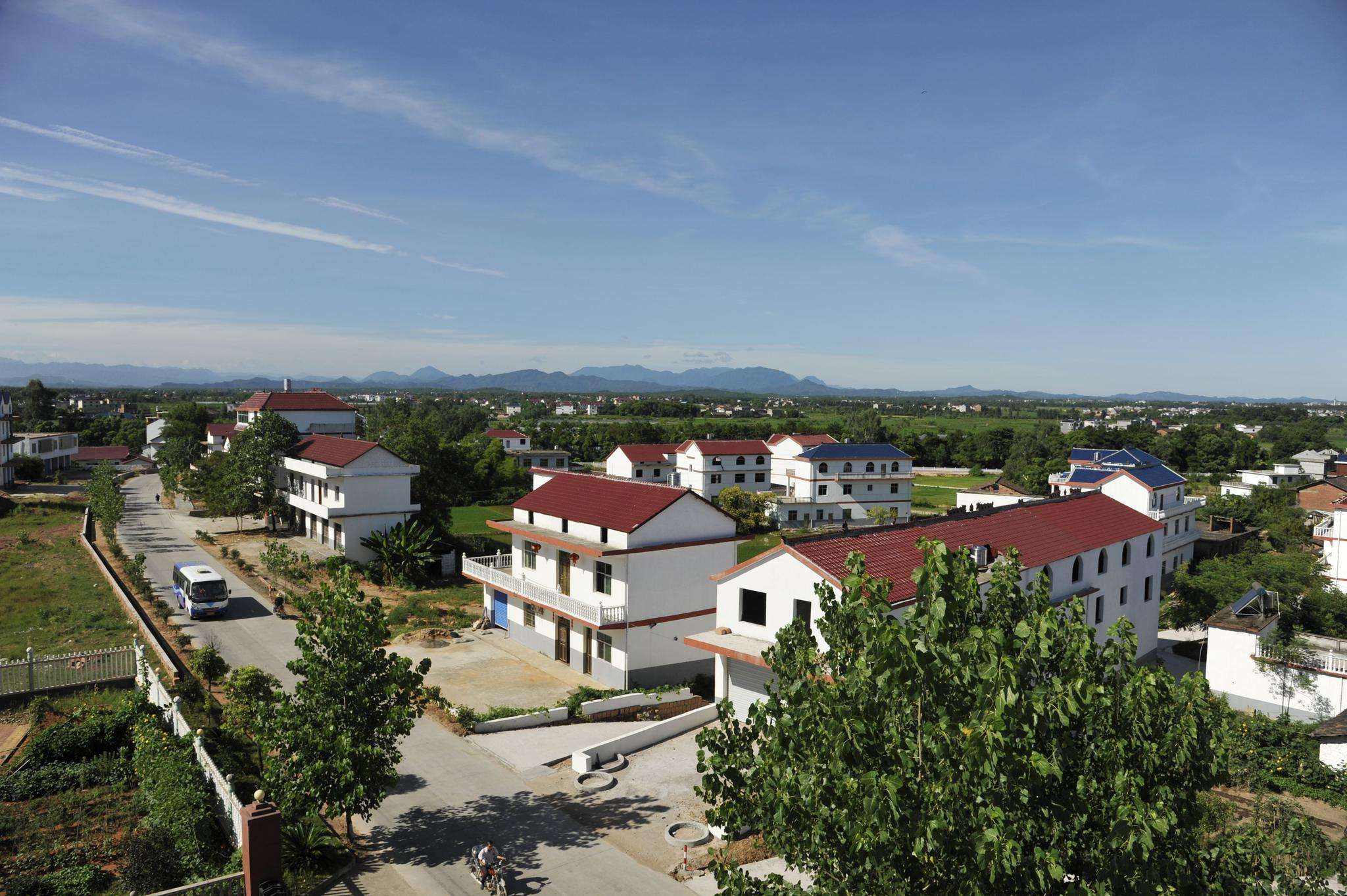 自然資源部解答:一戶多宅、超面積、非集體成員取得宅基地等確權問題 自然資源部解答:一戶多宅、超面積、非集體成員取得宅基地等確權問題